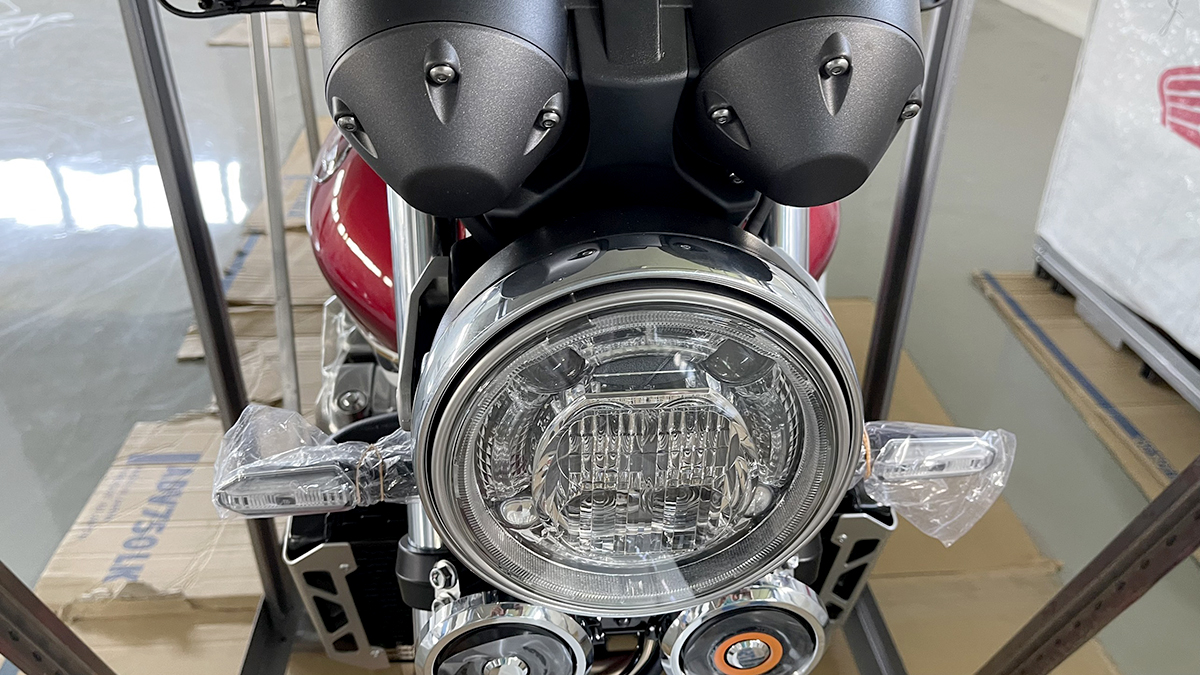 Đèn pha LED trước Honda CB1300SF 2022